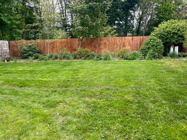 1505 Democracy Drive NW, North Canton, OH 44720