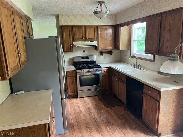 1505 Democracy Drive NW, North Canton, OH 44720
