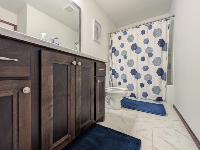 3760 Merrifield Drive S, Fargo, ND 58104