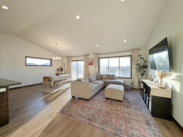 3760 Merrifield Drive S, Fargo, ND 58104