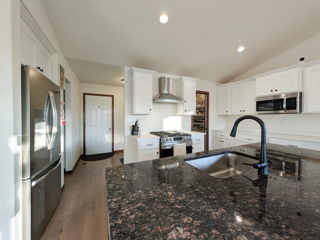 3760 Merrifield Drive S, Fargo, ND 58104