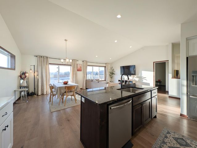 3760 Merrifield Drive S, Fargo, ND 58104