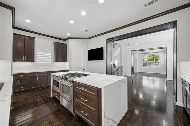 709 Herkimer Street, Houston, TX 77007