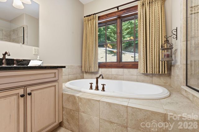 185 Songcatcher Court, Tuckasegee, NC 28783