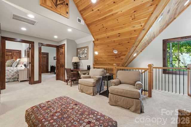 185 Songcatcher Court, Tuckasegee, NC 28783