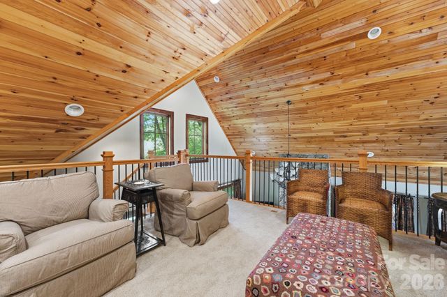 185 Songcatcher Court, Tuckasegee, NC 28783