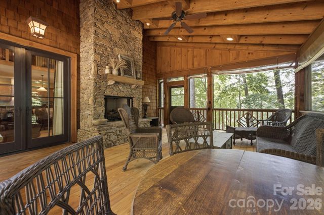 185 Songcatcher Court, Tuckasegee, NC 28783