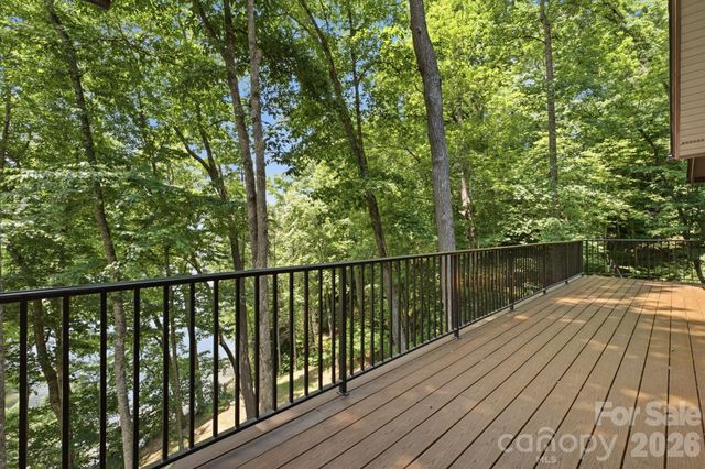 185 Songcatcher Court, Tuckasegee, NC 28783