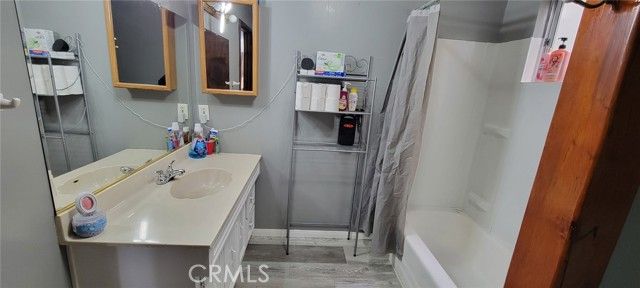 333 La Casita Dr, Twin Peaks, CA 92391