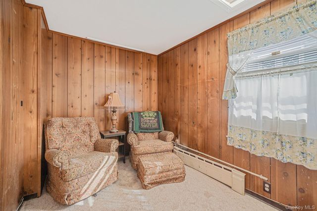 367 Vincent Avenue, Lynbrook, NY 11563