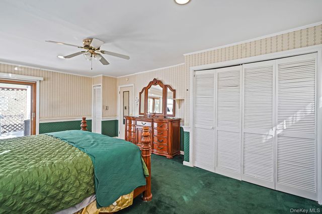 367 Vincent Avenue, Lynbrook, NY 11563