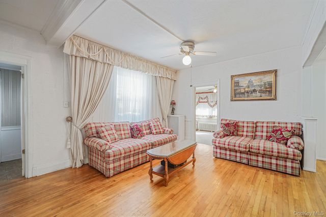 367 Vincent Avenue, Lynbrook, NY 11563
