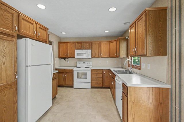783 Holly Creek Drive, Allegan Twp, MI 49423