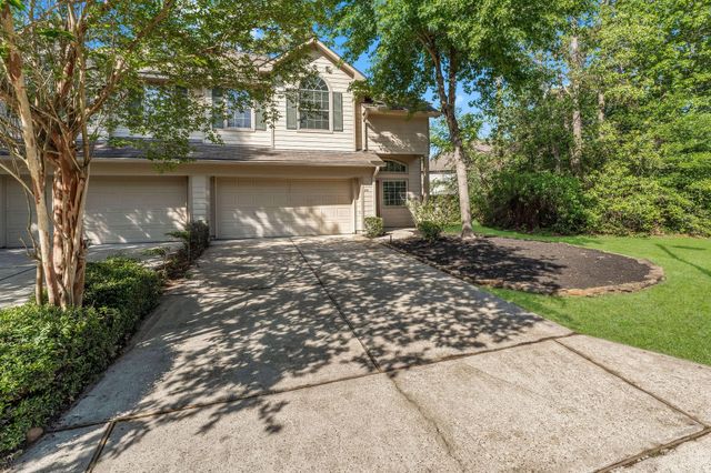 39 E Burberry Circle, The Woodlands, TX 77384