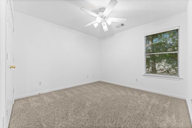 39 E Burberry Circle, The Woodlands, TX 77384