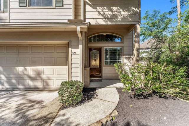 39 E Burberry Circle, The Woodlands, TX 77384