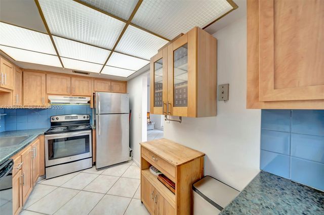7447 W Sunrise Blvd 7447, Plantation, FL 33313