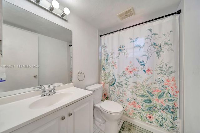 7447 W Sunrise Blvd 7447, Plantation, FL 33313