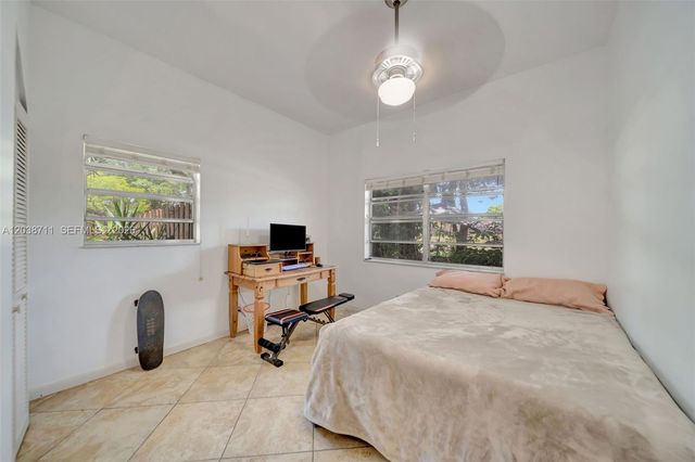 7447 W Sunrise Blvd 7447, Plantation, FL 33313