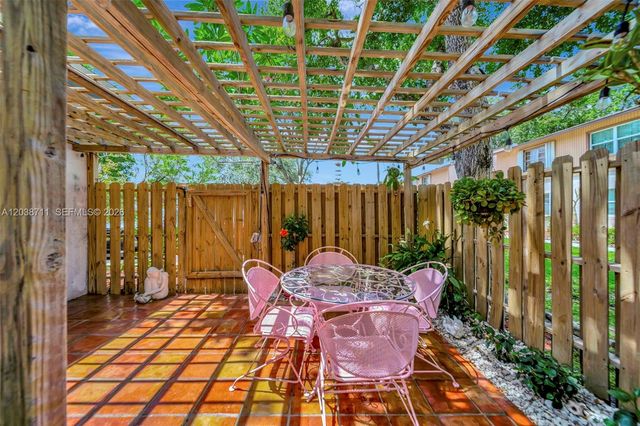 7447 W Sunrise Blvd 7447, Plantation, FL 33313