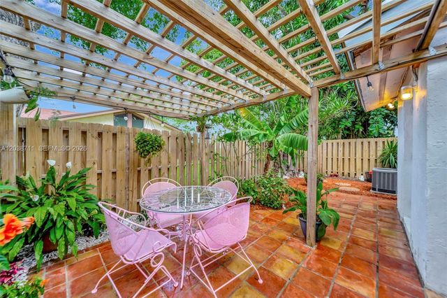 7447 W Sunrise Blvd 7447, Plantation, FL 33313
