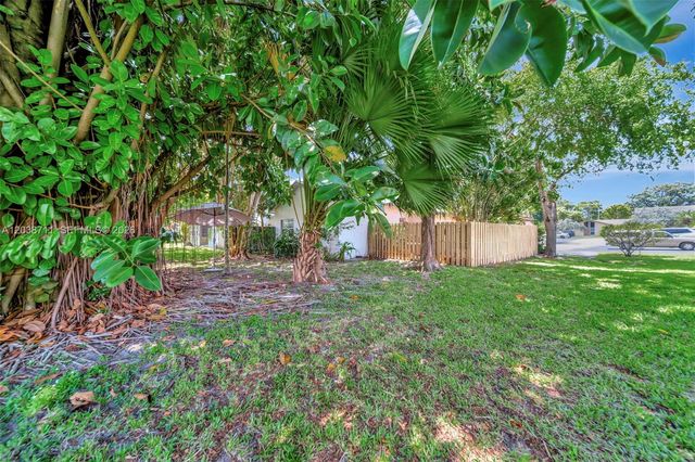 7447 W Sunrise Blvd 7447, Plantation, FL 33313