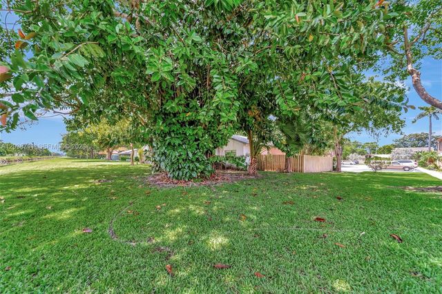 7447 W Sunrise Blvd 7447, Plantation, FL 33313
