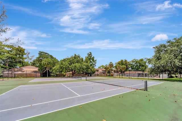 7447 W Sunrise Blvd 7447, Plantation, FL 33313
