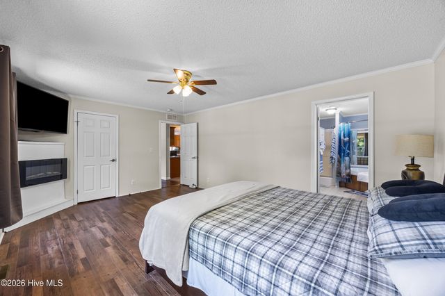 3993 Windtree Court NE, Leland, NC 28451