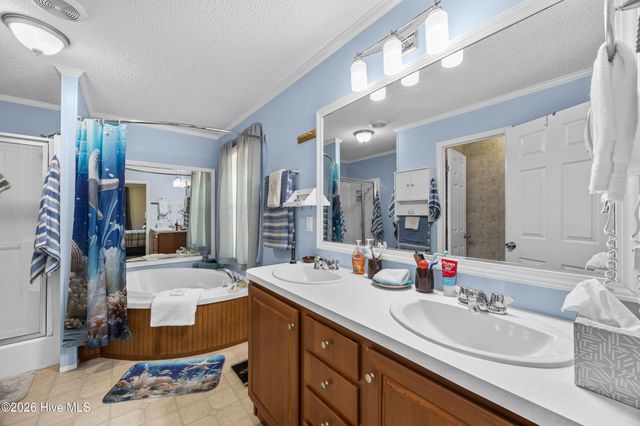 3993 Windtree Court NE, Leland, NC 28451