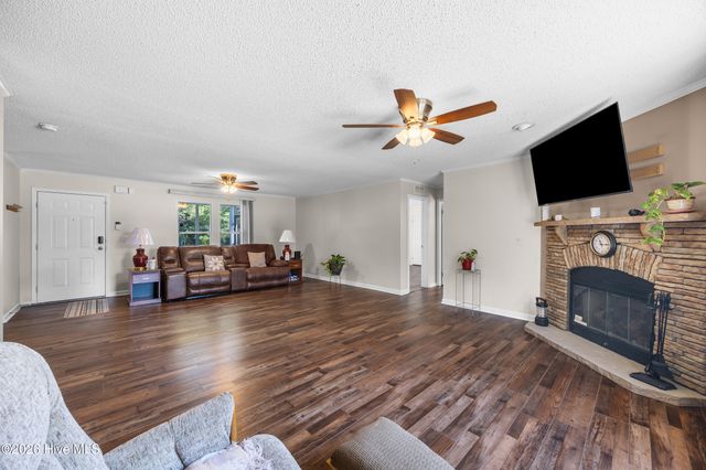 3993 Windtree Court NE, Leland, NC 28451