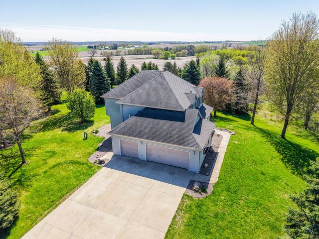 7914 50th Avenue NW, Oronoco, MN 55960