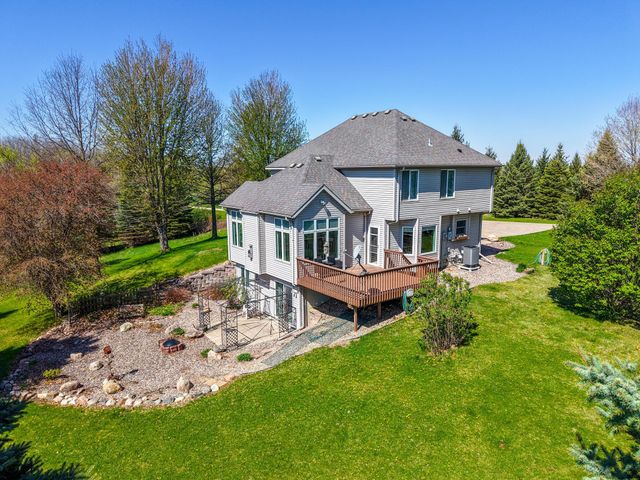 7914 50th Avenue NW, Oronoco, MN 55960