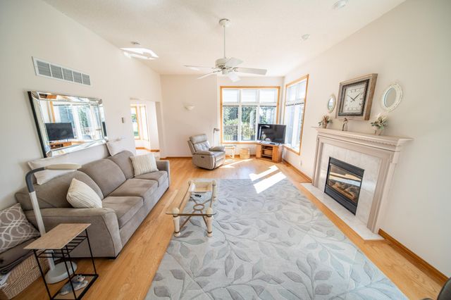 7914 50th Avenue NW, Oronoco, MN 55960