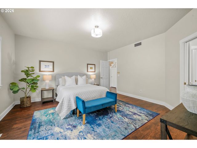 3298 SAINT THOMAS St, Eugene, OR 97408