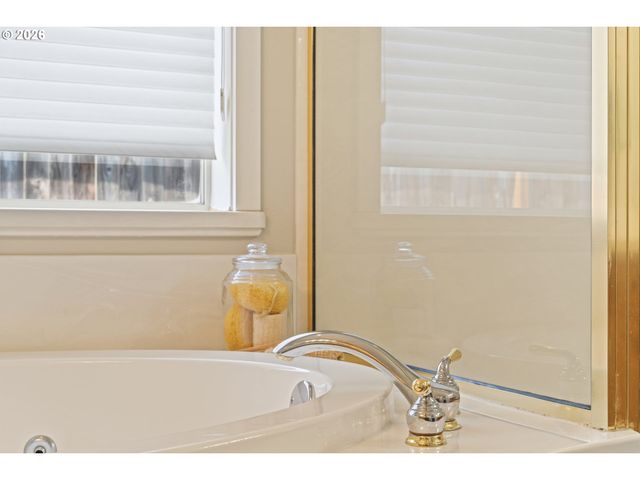 3298 SAINT THOMAS St, Eugene, OR 97408