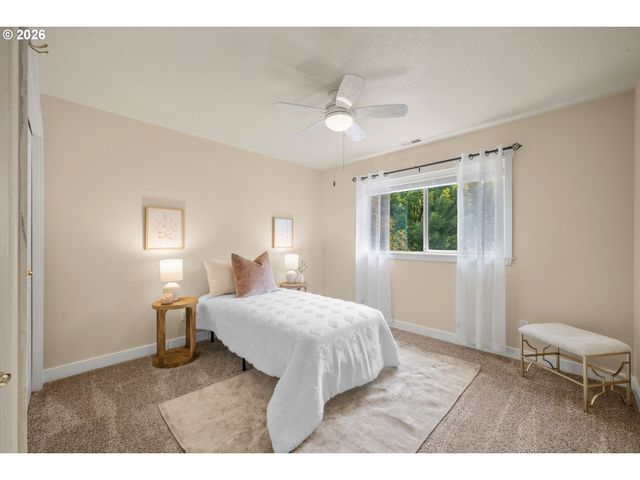 3298 SAINT THOMAS St, Eugene, OR 97408