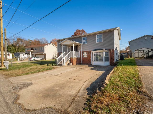8 Cordoba Drive, Hurricane, WV 25526
