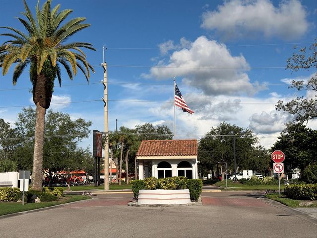 4268 MADEIRA COURT 3324, Sarasota, FL 34233