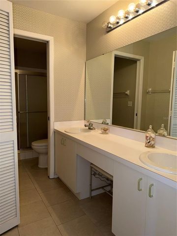 4268 MADEIRA COURT 3324, Sarasota, FL 34233