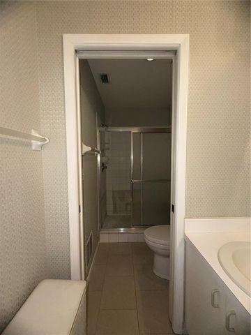 4268 MADEIRA COURT 3324, Sarasota, FL 34233