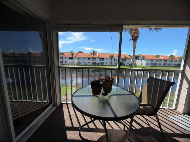 4268 MADEIRA COURT 3324, Sarasota, FL 34233