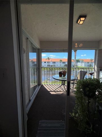 4268 MADEIRA COURT 3324, Sarasota, FL 34233