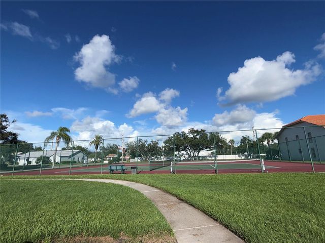 4268 MADEIRA COURT 3324, Sarasota, FL 34233