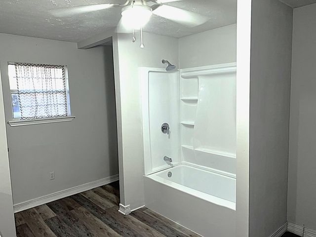 17002A Pleasant Road, Needville, TX 77461