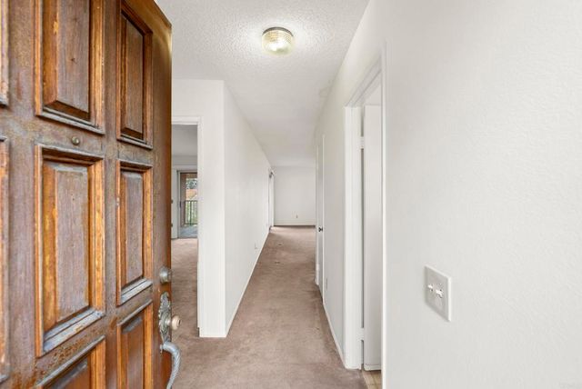 17463 Plaza Abierto 25, San Diego, CA 92128