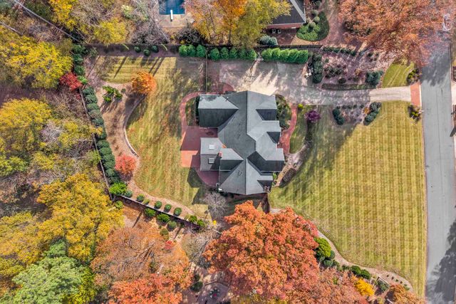 111 W Woodglen Road, Spartanburg, SC 29301