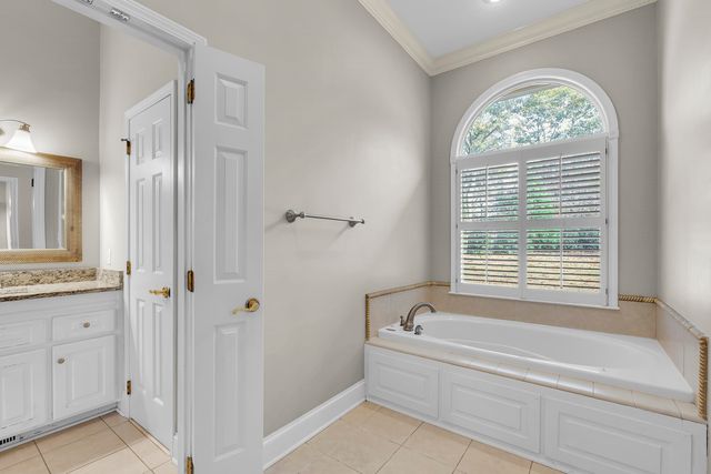 111 W Woodglen Road, Spartanburg, SC 29301