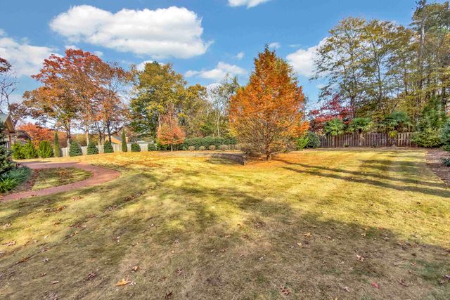 111 W Woodglen Road, Spartanburg, SC 29301