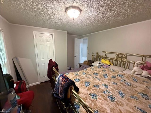 4509 Oakley Court, Walkertown, NC 27051